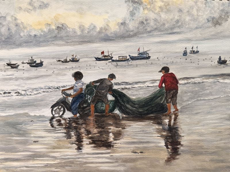 Ngư dân kéo lưới